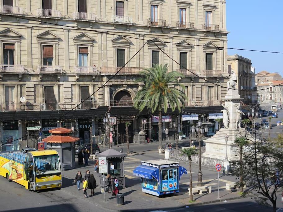 Stesicoro-Duomo Elegante Appartamento In Centro คาตาเนีย ภายนอก รูปภาพ